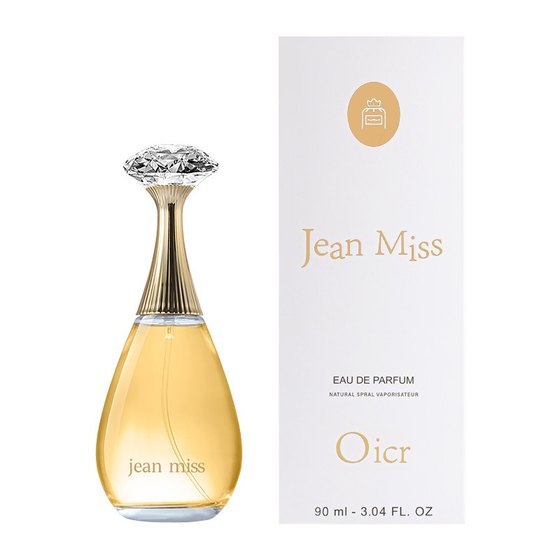 Perfumes en fondo blanco